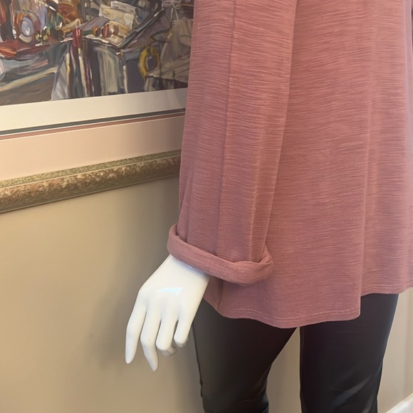 LACE UP TOP W/GROMMETS - Picture 4 of 6